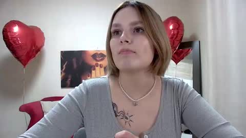 Snapshot of dianemills chatting on February 23, 5:23 pm Diane Mills online show from February 23, 5:23 pm