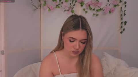 diannedibartolo online show from November 25, 7:10 am