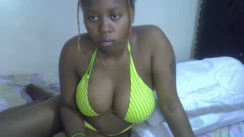 Snapshot of dime010 chatting on February 2, 10:17 pm dime online show from February 2, 10:17 pm