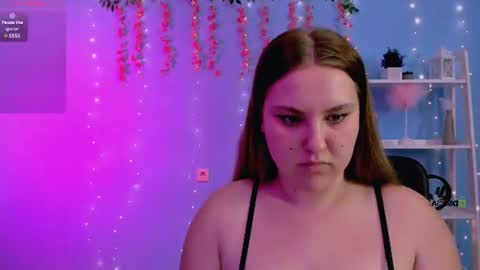 dina_bloom online show from July 4, 7:32 pm