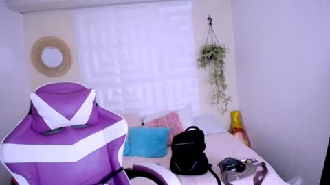 DINA online show from June 29, 1:00 pm