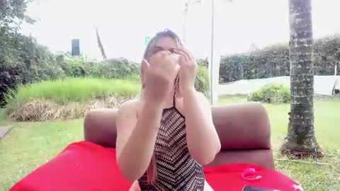 dionekiss online show from June 15, 3:56 pm