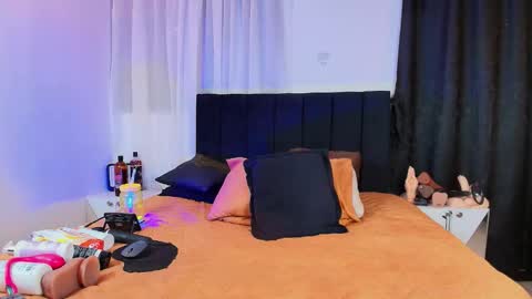 victoria online show from February 17, 9:30 am