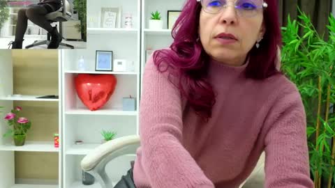 Snapshot of dirty_mature chatting on February 13, 10:34 am dirty_mature online show from February 13, 10:34 am