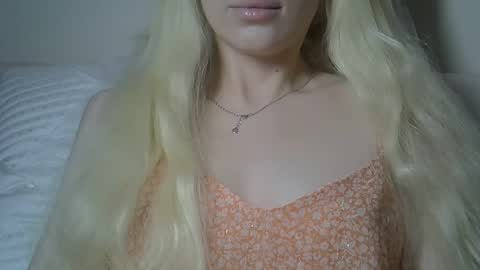 DitaMilton online show from January 8, 7:40 pm