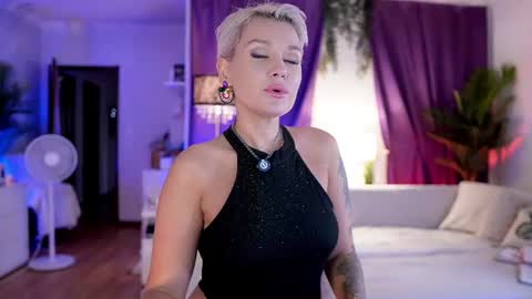 Miss Kim online show from July 10, 9:54 am