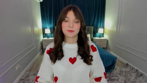 Hannah online show from December 1, 7:05 pm