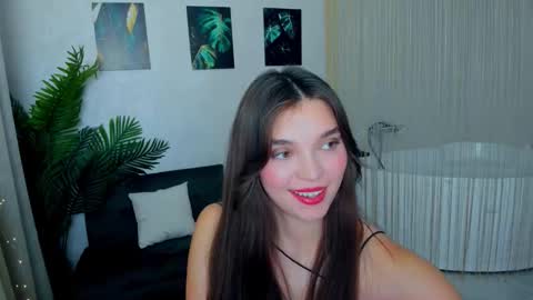 Snapshot of divineamour chatting on October 6, 11:16 am Hannah online show from October 6, 11:16 am