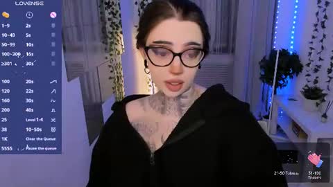 dixipixi_ online show from July 2, 10:21 am