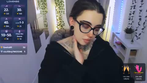 dixipixi_ online show from August 1, 11:01 am