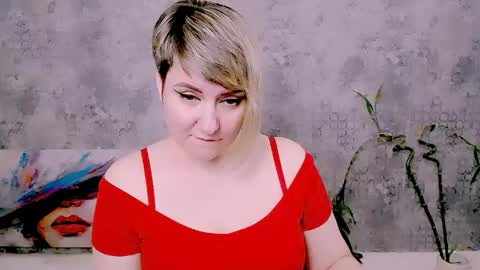 djullia online show from May 8, 7:11 am