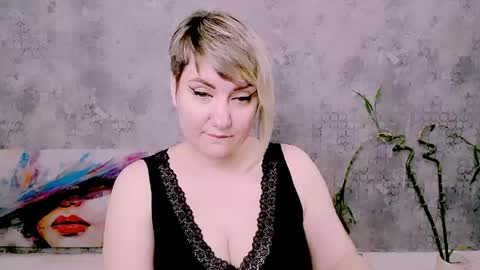 djullia online show from May 11, 7:43 am