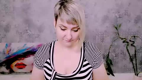 djullia online show from July 11, 7:19 am