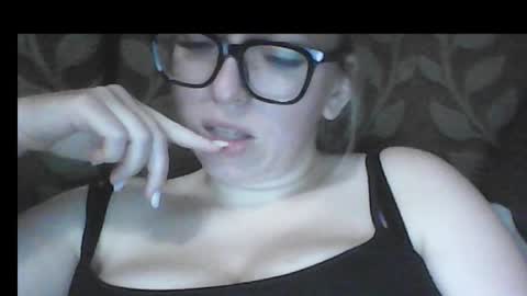 dolce_tempt online show from March 9, 6:22 pm