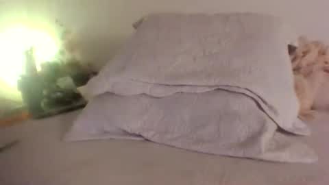 doll_dollys_ online show from June 30, 5:12 pm