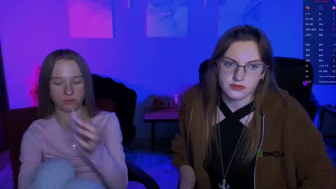 doll_vey online show from February 8, 9:29 pm