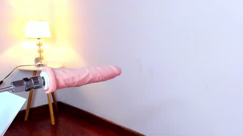 DollFaceInk online show from July 11, 12:10 am