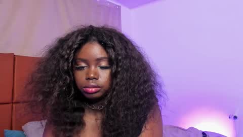 emily --  online show from December 3, 10:51 pm