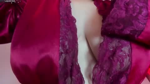 Call me Zoe  online show from July 28, 9:51 am