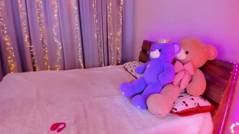 Dollya online show from December 17, 1:48 pm