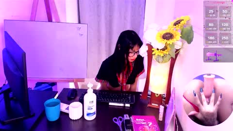 Mae online show from March 8, 4:49 am