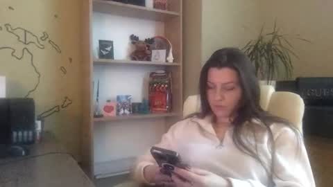 DollyRoma online show from January 15, 10:10 am