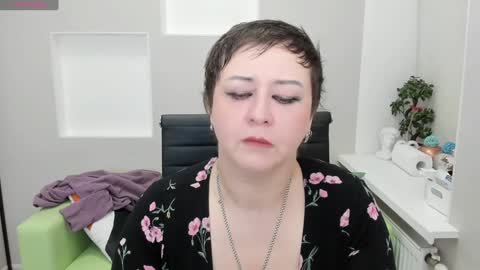 DoloresSea online show from December 8, 5:29 am