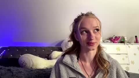 Anika online show from July 26, 9:55 pm