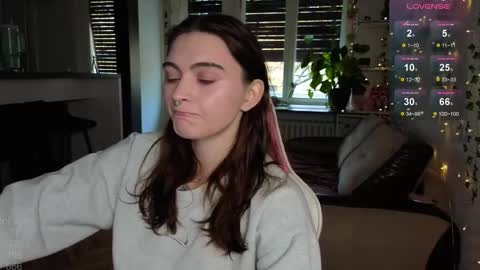 Alice online show from November 22, 9:56 am