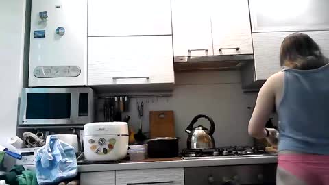 Dorrie Ann online show from March 3, 5:16 am