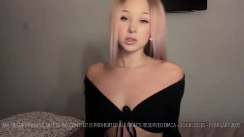 MOLLYYYY dont forget to give me a thumb up online show from March 4, 2:10 pm