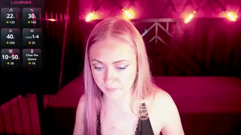 Lina online show from June 17, 5:42 am