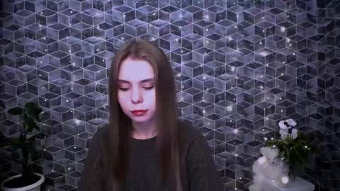 Mari online show from November 10, 9:04 am