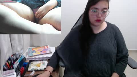 Snapshot of dreams__angel chatting on December 22, 5:34 am Catalina online show from December 22, 5:34 am
