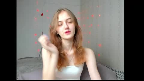 dreamy_pollyyy online show from May 16, 8:30 pm
