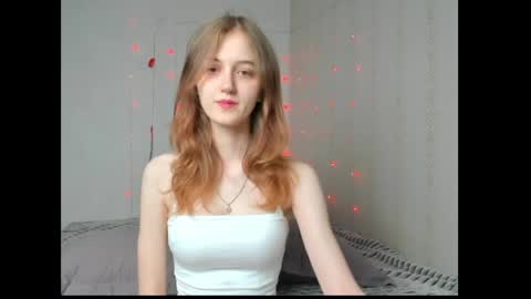 dreamy_pollyyy online show from May 14, 7:30 pm