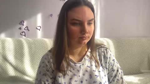 Snapshot of dreamyblushfairy chatting on March 5, 8:10 am Mila online show from March 5, 8:10 am