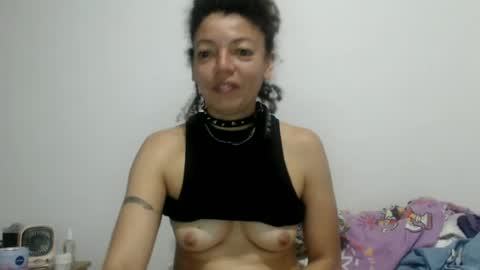 DreamyLatina online show from June 17, 2:24 am