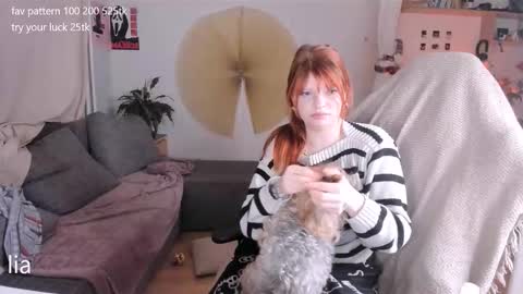 my name is Lia online show from February 19, 12:32 am