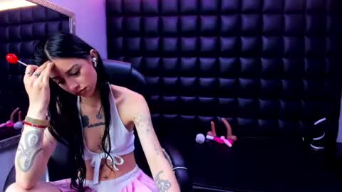 dulce_miiaa online show from August 1, 6:54 pm