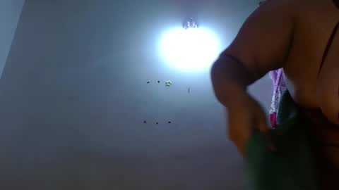Snapshot of dulce_mmaria chatting on March 3, 12:09 pm dulce online show from March 3, 12:09 pm