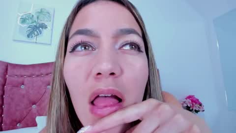 Snapshot of dulceangelita chatting on January 17, 7:05 pm Dulce online show from January 17, 7:05 pm