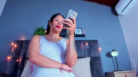 DULCE AURORA online show from July 13, 1:17 am
