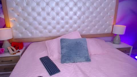 Snapshot of dulcee_rosee chatting on October 6, 12:22 pm dulcee_rosee online show from October 6, 12:22 pm
