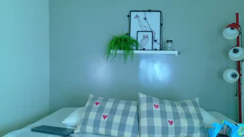 Dulce Sexy  online show from July 10, 6:19 pm