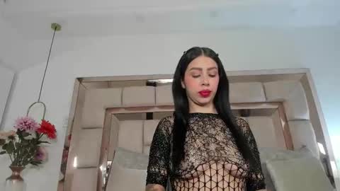 Dulce  online show from March 15, 2:35 am