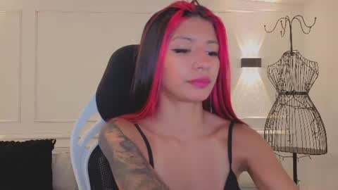 Dulce online show from June 18, 3:41 am