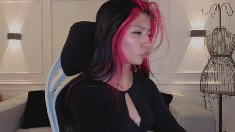 Dulce online show from June 10, 3:28 am