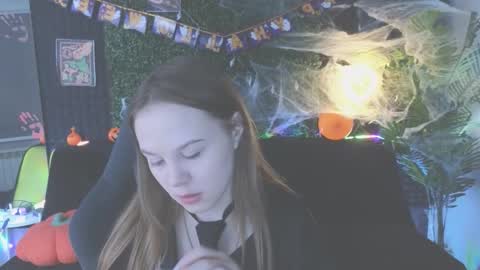 Snapshot of dyna_bae chatting on October 20, 2:03 am Dyna online show from October 20, 2:03 am
