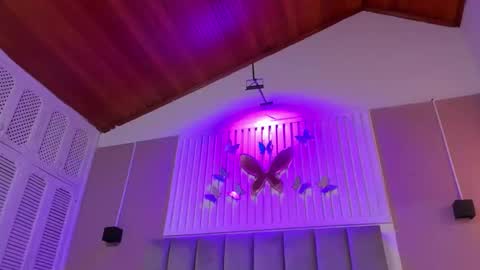 Juana online show from October 21, 11:25 am